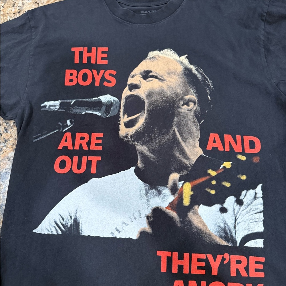 Medium Unisex Zach Bryan concert Tee